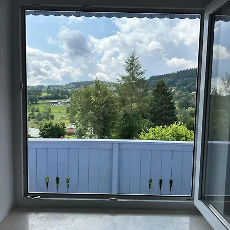 Balkonwohnung Mit Traumausblick! Apartman *