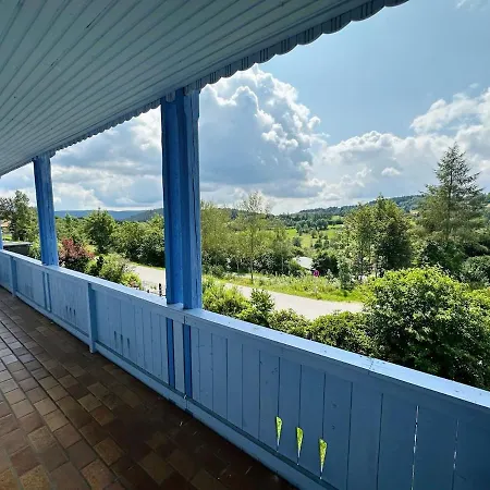 Balkonwohnung Mit Traumausblick! Apartman